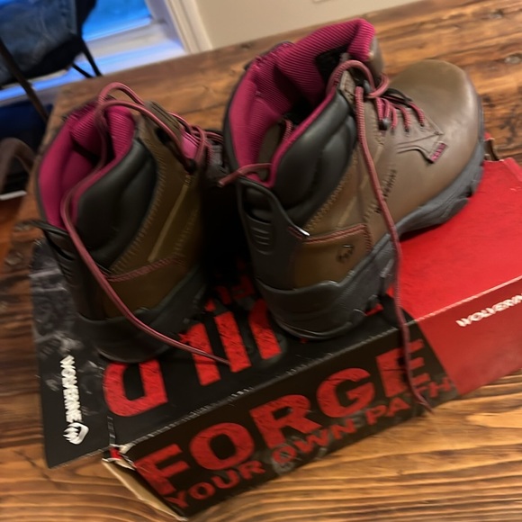 Wolverine Merlin, waterproof composite toe 6” work boots for women. NWB - Picture 4 of 6